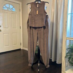 SKIMS Velour Pants and Tank Top